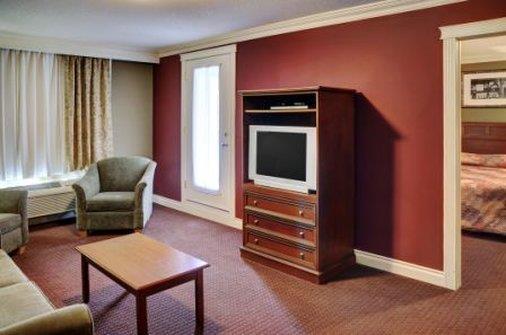 Lakeview Inns & Suites - Edson Airport West Δωμάτιο φωτογραφία