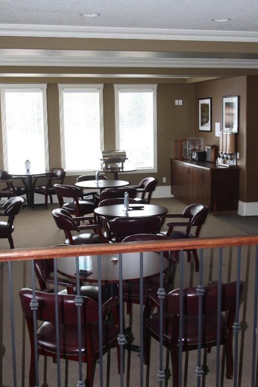 Lakeview Inns & Suites - Edson Airport West Εξωτερικό φωτογραφία